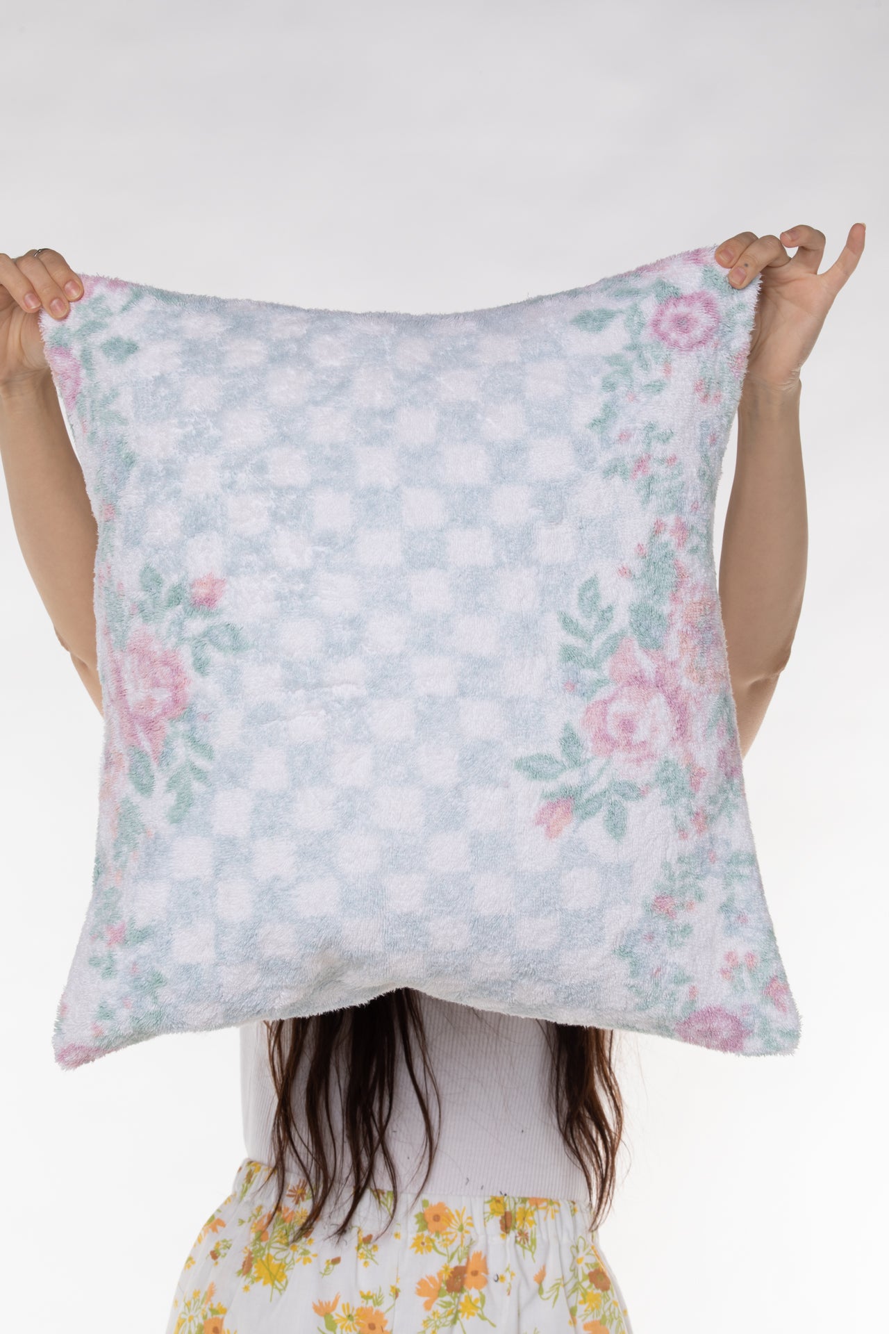 VINTAGE ROSE POOLSIDE PILLOW COVER