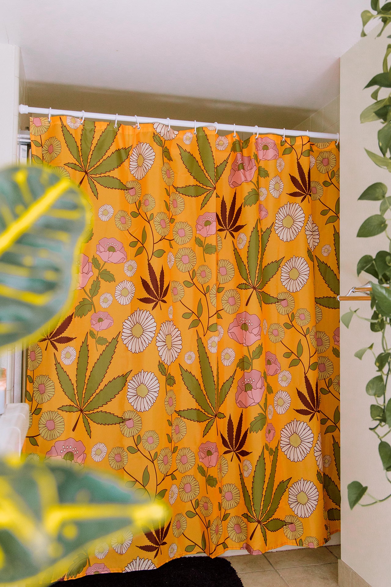 SOLSTICE HOME - Sungrown Shower Curtain